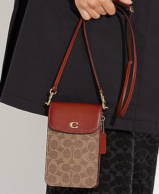 新品COACH フォーンクロスボディバッグ シグネチャースマホショルダー 斜め掛けOK 男女兼用 < ブランド 新品COACH フォーンクロスボディバッグ シグネチャースマホショルダー 斜め掛けOK 男女兼用 < ブランドの
