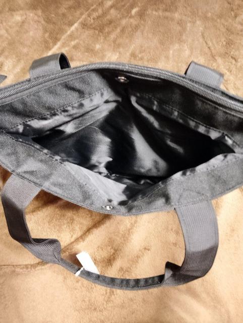 �V�i�^�O�tFILA���^�V���E�m�E�g�[�g�o�b�N �� �u�����h�� 