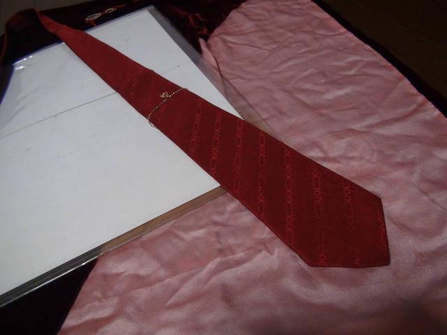 Von Leaves赤の国際品ネクタイ!。 < 男性ファッション  Von Leaves赤の国際品ネクタイ!。 < 男性ファッションの