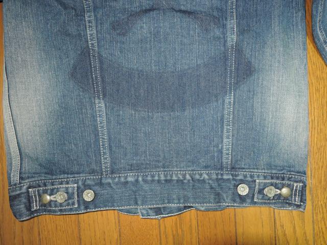 新品 ROUGH AND RUGGED ラフアンドラゲッド ウオッシュ加工 デニム ジャケット 2 インディゴ ワッペン スカル < 男性ファッション  新品 ROUGH AND RUGGED ラフアンドラゲッド ウオッシュ加工 デニム ジャケット 2 インディゴ ワッペン スカル < 男性ファッションの