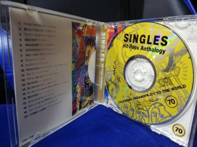 【CD】SINGLES Hit Pops Anthology 1968→1982 < CD/DVD/ビデオ  【CD】SINGLES Hit Pops Anthology 1968→1982 < CD/DVD/ビデオの