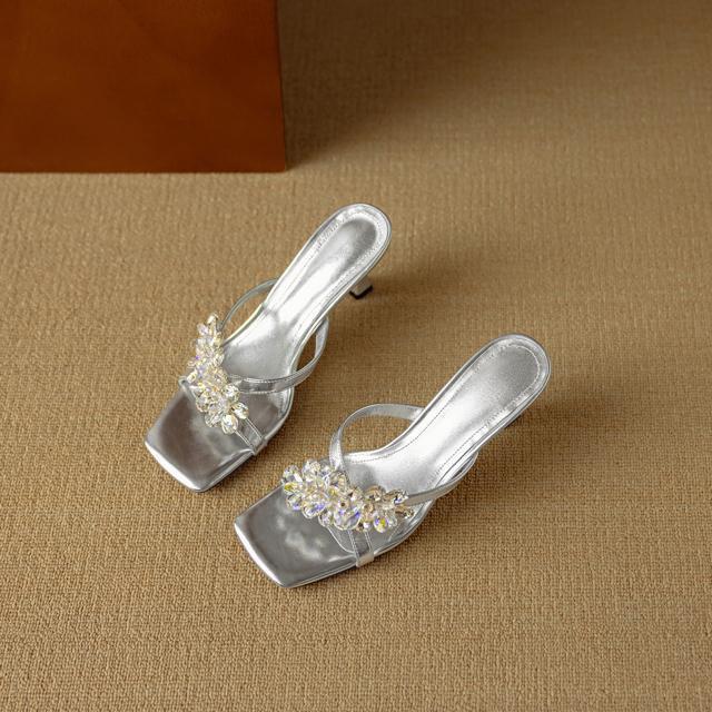 金属調ハラコレザーフロントキラキラビジュー付きサンダルスリッパ全2色 < 女性ファッション  金属調ハラコレザーフロントキラキラビジュー付きサンダルスリッパ全2色 < 女性ファッションの