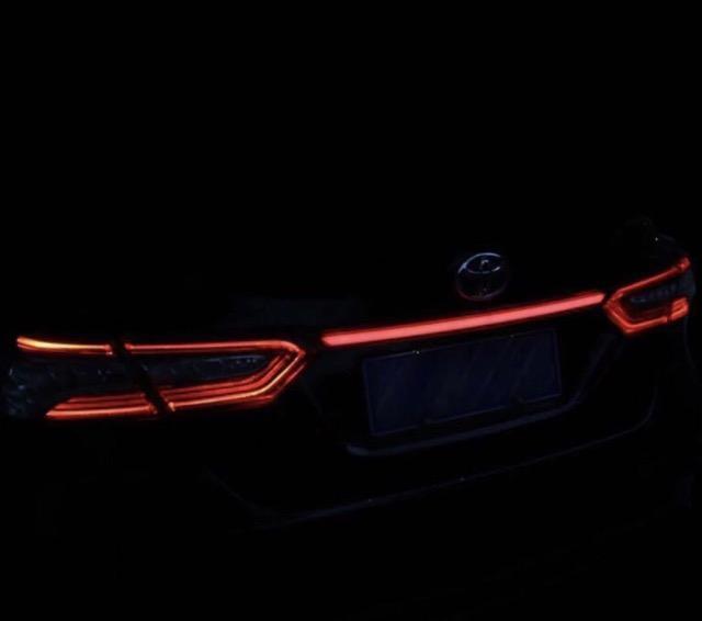 希少・送料無料 トヨタ カムリ 70系 中央 LED 流れる テールランプ 70系 CAMRY シーケンシャル テールゲート < 自動車/バイク 希少・送料無料 トヨタ カムリ 70系 中央 LED 流れる テールランプ 70系 CAMRY シーケンシャル テールゲート < 自動車/バイク