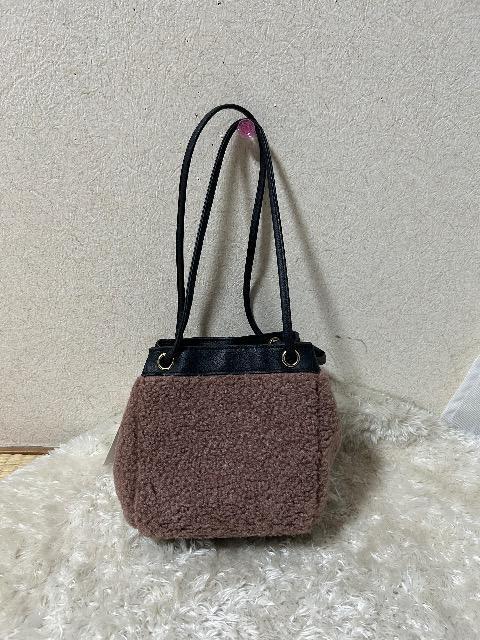 �V�i�^�O�t��HUND RED���~�j�o�b�N �� �����t�@�b�V������ 