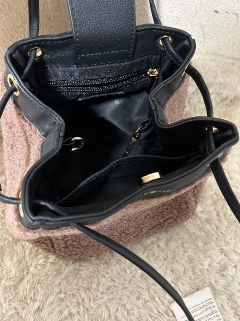 �V�i�^�O�t��HUND RED���~�j�o�b�N �� �����t�@�b�V������ 