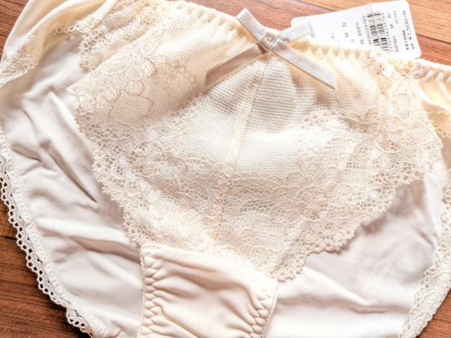 ���ʗX�ւɌ��著�������@�ߗށ@�@�@�@�@�@�@�@�@�@�@�@�@�@�@�@���f�B�[�X�V���[�c �� �����t�@�b�V������ 