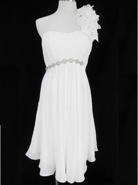 白ワンショルフラワー花上品エレガントミディアムワンピドレス < 女性ファッション 白ワンショルフラワー花上品エレガントミディアムワンピドレス < 女性ファッションの