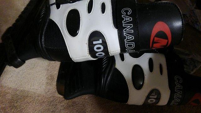 CANADA PRO 1000 アイスホッケー シューズ未使用品 25cm < レジャー/スポーツ  CANADA PRO 1000 アイスホッケー シューズ未使用品 25cm < レジャー/スポーツの