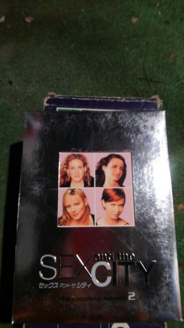 DVD\tg ZbNXAhVeB The complete seasonQ   CD/DVD/rfI 