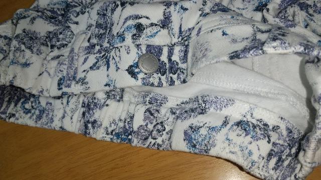 総花柄ズボン◆Mサイズ◆美品です! < 女性ファッション  総花柄ズボン◆Mサイズ◆美品です! < 女性ファッションの