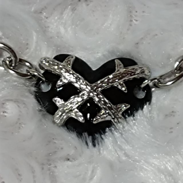 ROMWE★新品★茨に縛られたハートのネックレス < 女性アクセサリー/時計  ROMWE★新品★茨に縛られたハートのネックレス < 女性アクセサリー/時計の