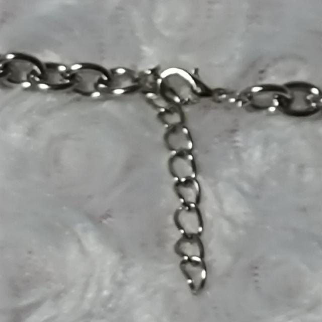 ROMWE★新品★茨に縛られたハートのネックレス < 女性アクセサリー/時計  ROMWE★新品★茨に縛られたハートのネックレス < 女性アクセサリー/時計の