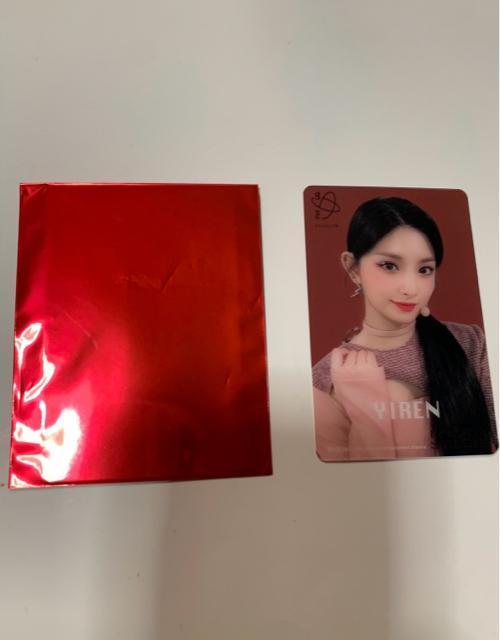 EVERGLOW イロン 公式クリアトレカ タワレコ特典 @ < トレーディングカード  EVERGLOW イロン 公式クリアトレカ タワレコ特典 @  < トレーディングカードの