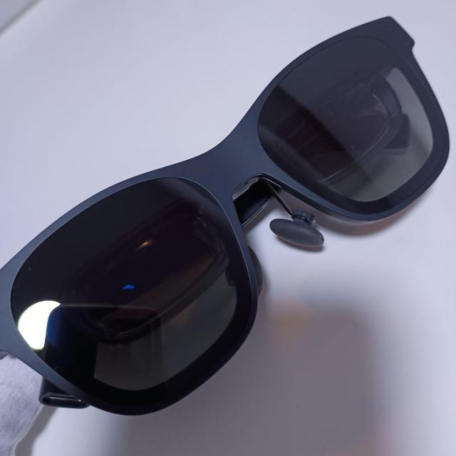 XREAL Air 2 Pro X}[gOX AROX ԃfBXvC  Ɠd/AV 