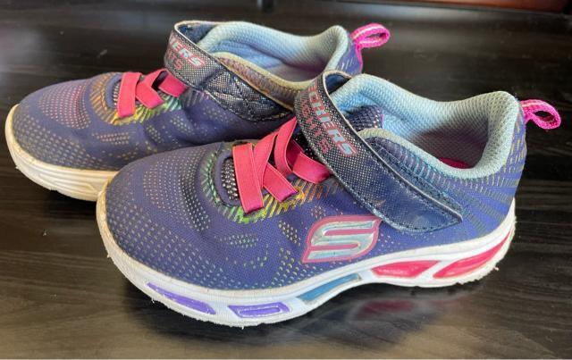 SKECHERS S-LIGHTS スケッチャーズ エスライト キッズ スニーカー 15cm 女の子 レディース 軽量 通学 公園 < キッズ/ベビー  SKECHERS S-LIGHTS スケッチャーズ エスライト キッズ スニーカー 15cm 女の子 レディース 軽量 通学 公園 < キッズ/ベビーの