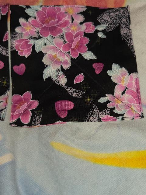 ★新品黒×桜レースハートラメ入柄コースター2枚セット < キッズ/ベビー  ★新品黒×桜レースハートラメ入柄コースター2枚セット < キッズ/ベビーの