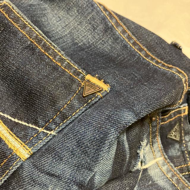 【GUESS / ゲス】 ダメージ加工 デニム / ハーフパンツ / 28 ショートパンツ 短パン < ブランド  【GUESS / ゲス】 ダメージ加工 デニム / ハーフパンツ / 28 ショートパンツ 短パン < ブランドの