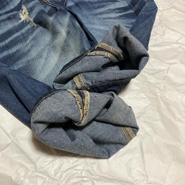 【GUESS / ゲス】 ダメージ加工 デニム / ハーフパンツ / 28 ショートパンツ 短パン < ブランド  【GUESS / ゲス】 ダメージ加工 デニム / ハーフパンツ / 28 ショートパンツ 短パン < ブランドの