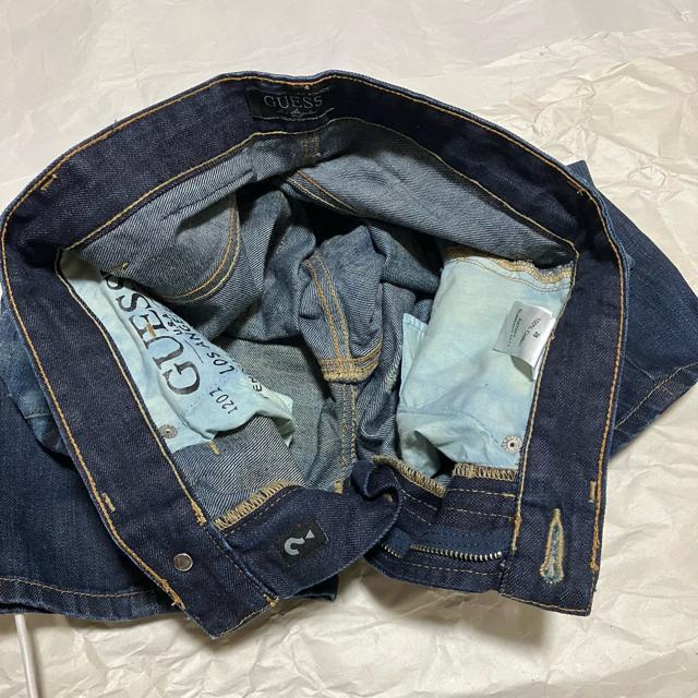 【GUESS / ゲス】 ダメージ加工 デニム / ハーフパンツ / 28 ショートパンツ 短パン < ブランド  【GUESS / ゲス】 ダメージ加工 デニム / ハーフパンツ / 28 ショートパンツ 短パン < ブランドの