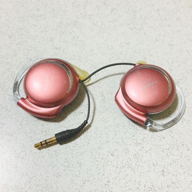 クリップ式 ヘッドホン イヤホン★耳掛け型 巻取り ピンク★RP-HS102 パナソニック < 家電/AV クリップ式 ヘッドホン イヤホン★耳掛け型 巻取り ピンク★RP-HS102 パナソニック < 家電/AVの