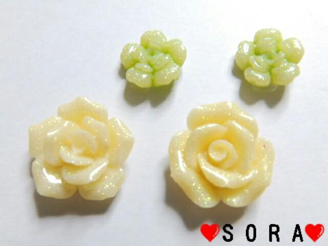 デコパーツ♪ラメグリッター入 花フラワーパーツ 大小4個セット < 香水/コスメ/ネイル デコパーツ♪ラメグリッター入 花フラワーパーツ 大小4個セット < 香水/コスメ/ネイルの