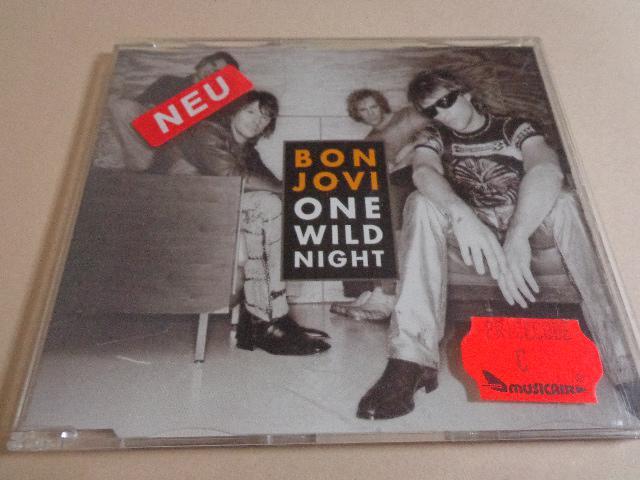 CD  BON JOVI  uOne Wild Nightv CDABlu-rayADVD 2ő180~   ^gObY 