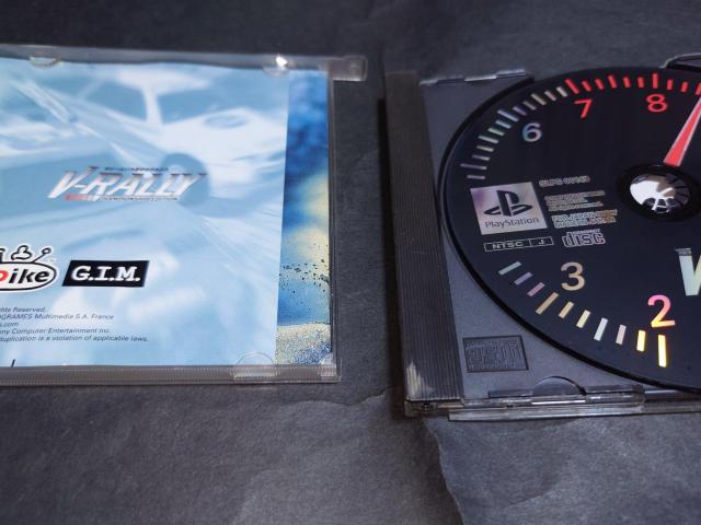 PS V-RALLY CHAMPIONSHIP EDITION / Vラリー ケース破損あり < ゲーム本体/ソフト  PS V-RALLY CHAMPIONSHIP EDITION / Vラリー ケース破損あり < ゲーム本体/ソフトの