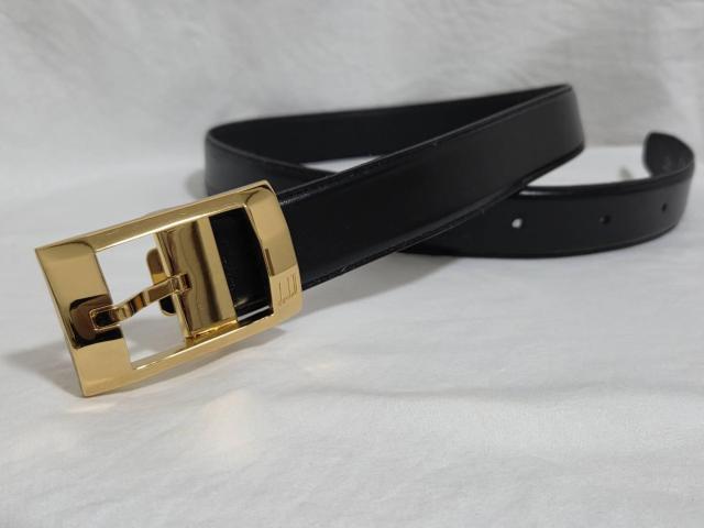 正規 ダンヒル ダンヒリオン ラージ シャイニーゴールドバックル レザーベルト 黒 90 調節可 ウォッチフェイス金具 男女兼用 < ブランド  正規 ダンヒル ダンヒリオン ラージ シャイニーゴールドバックル レザーベルト 黒 90 調節可 ウォッチフェイス金具 男女兼用 < ブランドの