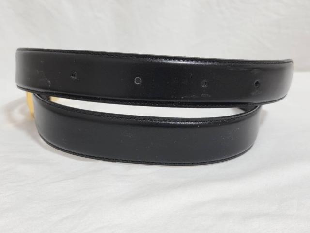 正規 ダンヒル ダンヒリオン ラージ シャイニーゴールドバックル レザーベルト 黒 90 調節可 ウォッチフェイス金具 男女兼用 < ブランド  正規 ダンヒル ダンヒリオン ラージ シャイニーゴールドバックル レザーベルト 黒 90 調節可 ウォッチフェイス金具 男女兼用 < ブランドの