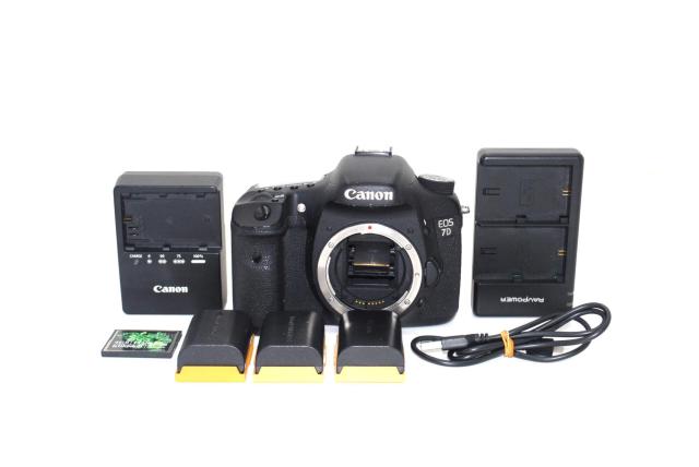 CFカード・バッテリー3個付き♪Canon 7D ボディ♪ < 家電/AV CFカード・バッテリー3個付き♪Canon 7D ボディ♪ < 家電/AVの