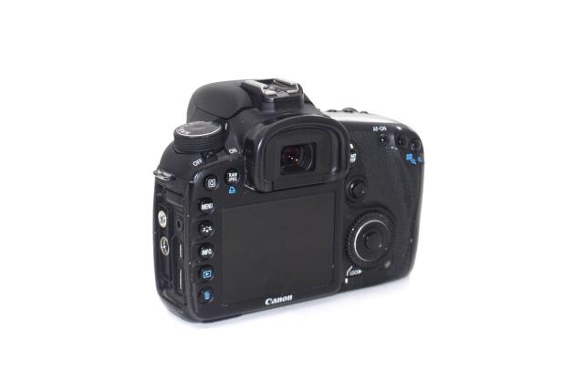 CFカード・バッテリー3個付き♪Canon 7D ボディ♪ < 家電/AV CFカード・バッテリー3個付き♪Canon 7D ボディ♪ < 家電/AVの