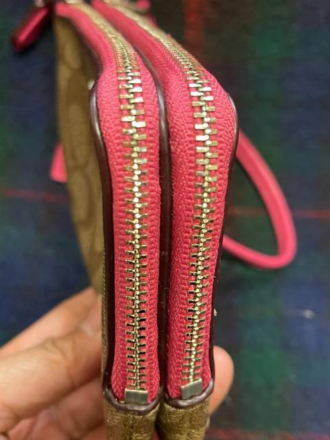 コーチ ポーチ COACH 小物入れ ピンク キャンバス シグネチャー < ブランド  コーチ ポーチ COACH 小物入れ ピンク キャンバス シグネチャー < ブランドの