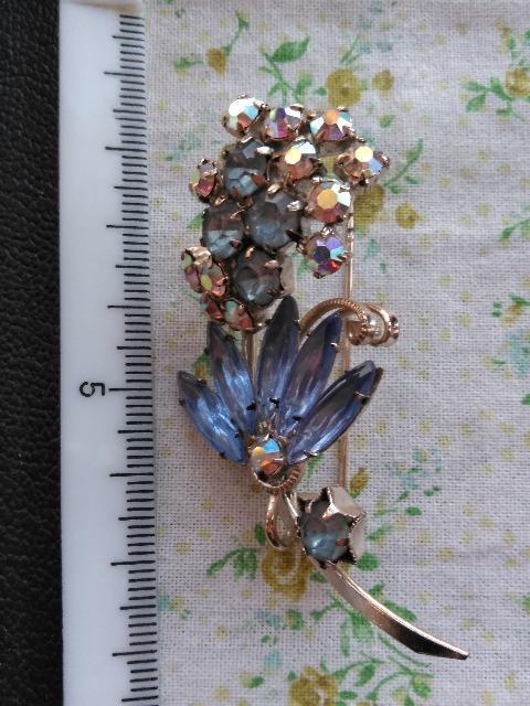 昭和レトロ ラインストーンのブローチ < 女性アクセサリー/時計 昭和レトロ ラインストーンのブローチ < 女性アクセサリー/時計の