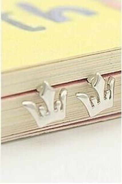 新品ゴスロリ姫系 ティアラピアス 銀色 < 女性アクセサリー/時計 新品ゴスロリ姫系 ティアラピアス 銀色 < 女性アクセサリー/時計の