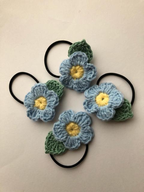ハンドメイド ヘアゴム 小さなお子様用 ブルーのお花♪ < 女性ファッション  ハンドメイド ヘアゴム 小さなお子様用 ブルーのお花♪ < 女性ファッションの