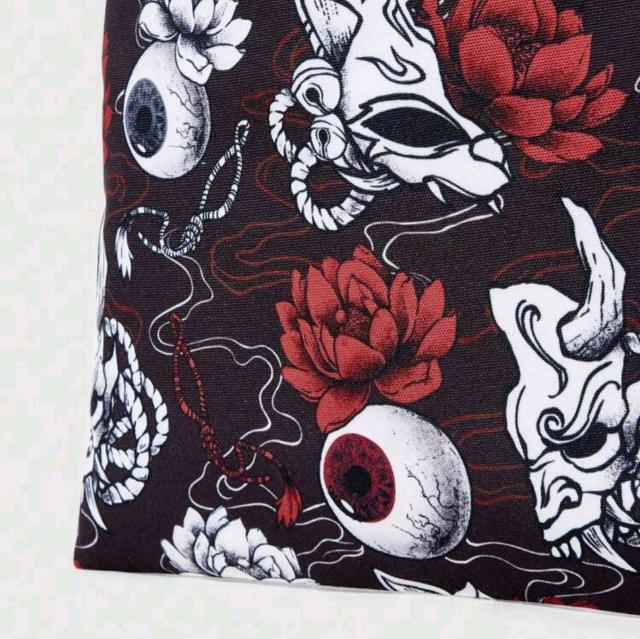 新品★般若面と目玉と花プリントキャンパストート < 女性ファッション  新品★般若面と目玉と花プリントキャンパストート < 女性ファッションの