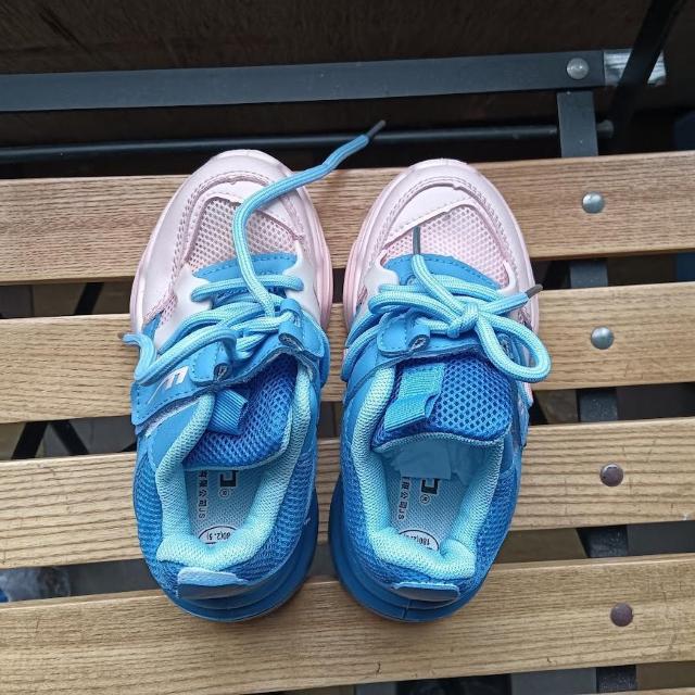 新品 18cm スニーカー ブルー 子供靴 キッズ 靴 シューズ かわいい < キッズ/ベビー  新品 18cm スニーカー ブルー 子供靴 キッズ 靴 シューズ かわいい < キッズ/ベビーの