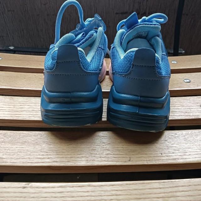 新品 18cm スニーカー ブルー 子供靴 キッズ 靴 シューズ かわいい < キッズ/ベビー  新品 18cm スニーカー ブルー 子供靴 キッズ 靴 シューズ かわいい < キッズ/ベビーの