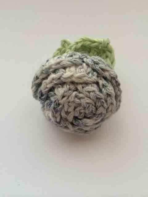 ハンドメイド ブローチ ヘアゴム コサージュ 巻き巻き薔薇♪ < 女性ファッション  ハンドメイド ブローチ ヘアゴム コサージュ 巻き巻き薔薇♪  < 女性ファッションの