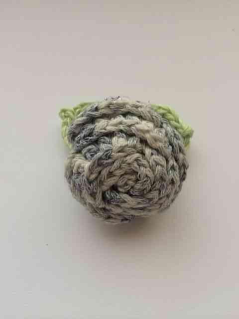 ハンドメイド ブローチ ヘアゴム コサージュ 巻き巻き薔薇♪ < 女性ファッション  ハンドメイド ブローチ ヘアゴム コサージュ 巻き巻き薔薇♪ < 女性ファッションの