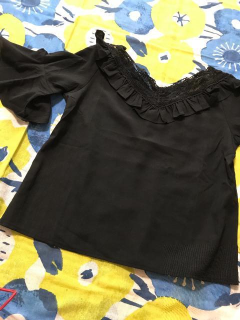 新品薄手Vレースフリフリ袖フレアチュニックトップス < 女性ファッション  新品薄手Vレースフリフリ袖フレアチュニックトップス < 女性ファッションの