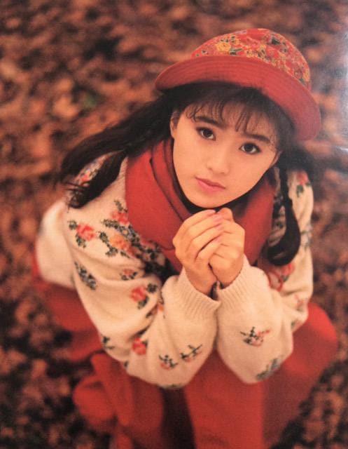 �wMomoco�x1990�N2�����I �� �^�����g�O�b�Y�� 