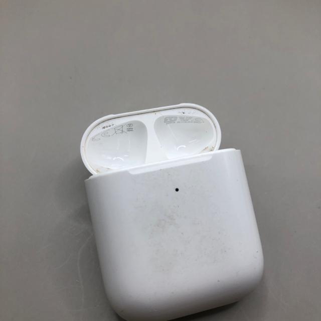 即決 純正 Apple アップル AirPods 充電ケースのみ A1938 < 家電/AV  即決 純正 Apple アップル AirPods 充電ケースのみ A1938 < 家電/AVの