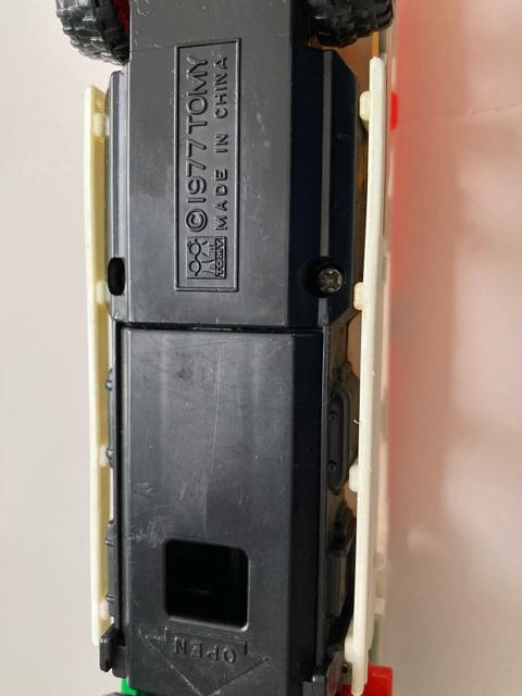 WNg~JEJ[LA@(oi)  zr[ 