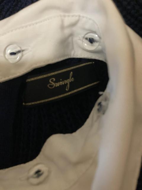 美品 襟付きニット ネイビー 濃紺 ビジュー ストーン < 女性ファッション 美品 襟付きニット ネイビー 濃紺 ビジュー ストーン < 女性ファッションの