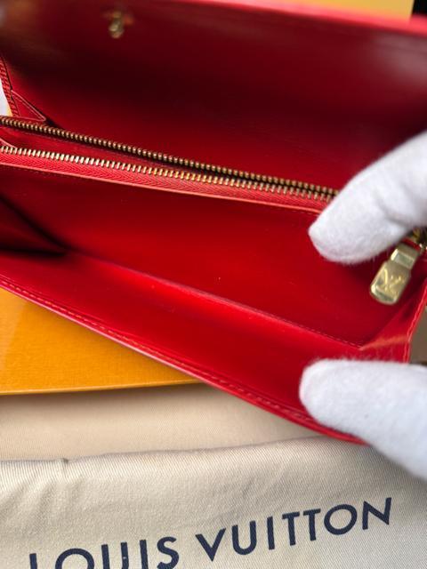 ルイヴィトン 長財布 エピ ポルトフォイユサラ レッド 【美品】 < ブランド ルイヴィトン 長財布 エピ ポルトフォイユサラ レッド 【美品】 < ブランドの