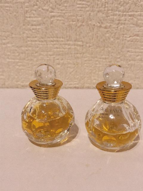 Christian Dior クリスチャンディオール DOLCE VITA ドルチェヴィータ EDT 限定香水 5ml×2 < ブランド  Christian Dior クリスチャンディオール DOLCE VITA ドルチェヴィータ EDT 限定香水 5ml×2  < ブランドの