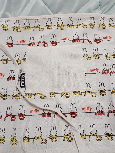 ミッフィー、腰巻きエプロン&鍋敷きセット、未使用品 < インテリア/ライフ ミッフィー、腰巻きエプロン&鍋敷きセット、未使用品 < インテリア/ライフの