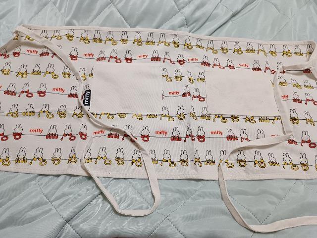 ミッフィー、腰巻きエプロン&鍋敷きセット、未使用品 < インテリア/ライフ ミッフィー、腰巻きエプロン&鍋敷きセット、未使用品 < インテリア/ライフの