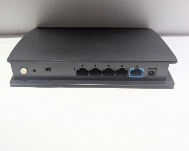 中古美品 ELECOM WRC-1750GHBK 無線LANルーター < PC本体/周辺機器  中古美品 ELECOM WRC-1750GHBK 無線LANルーター < PC本体/周辺機器の